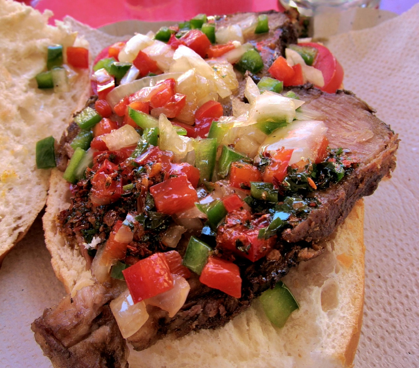 Bánh mì kẹp Bondiola