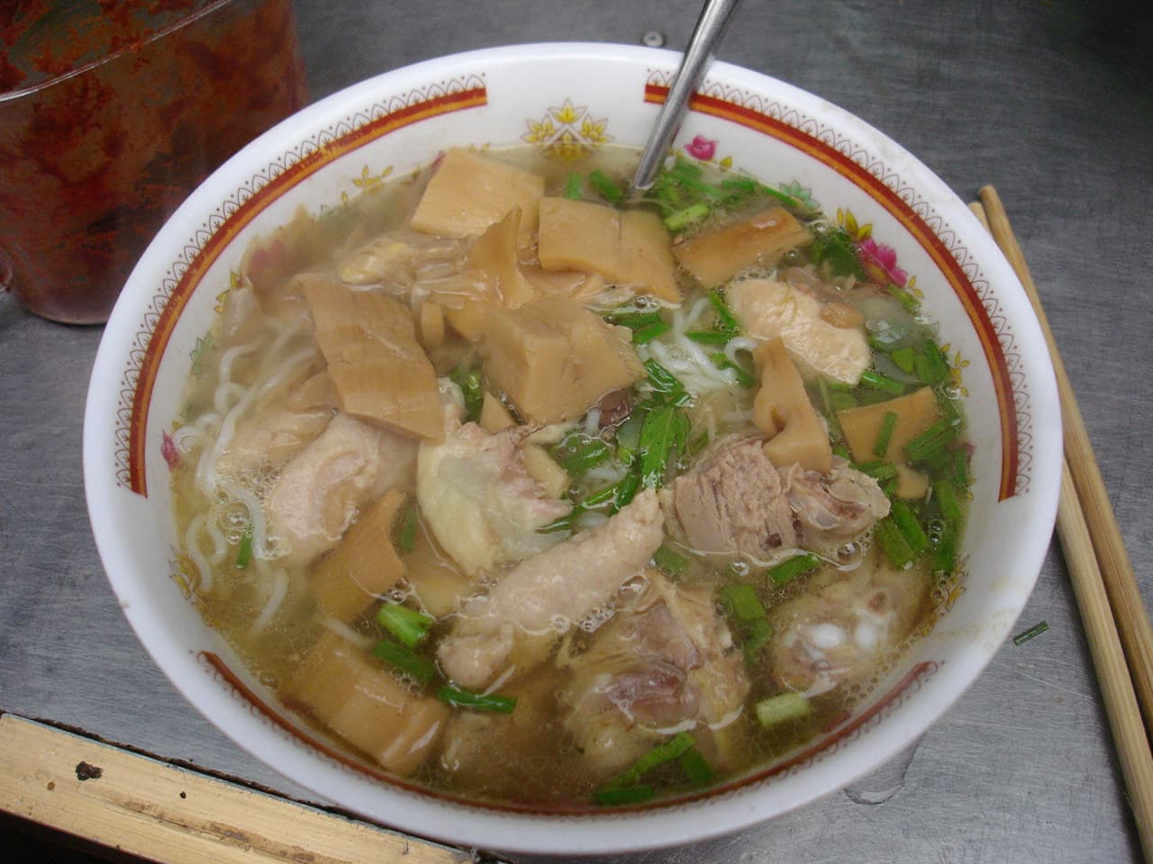Bún măng vịt
