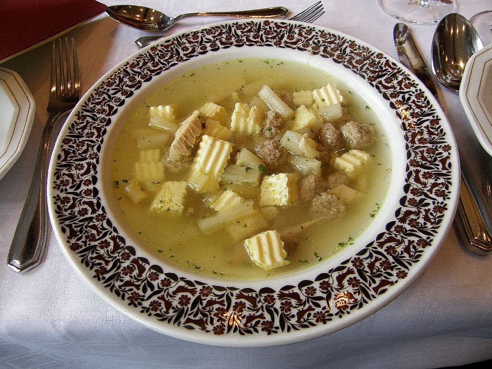 Hochzeitssuppe