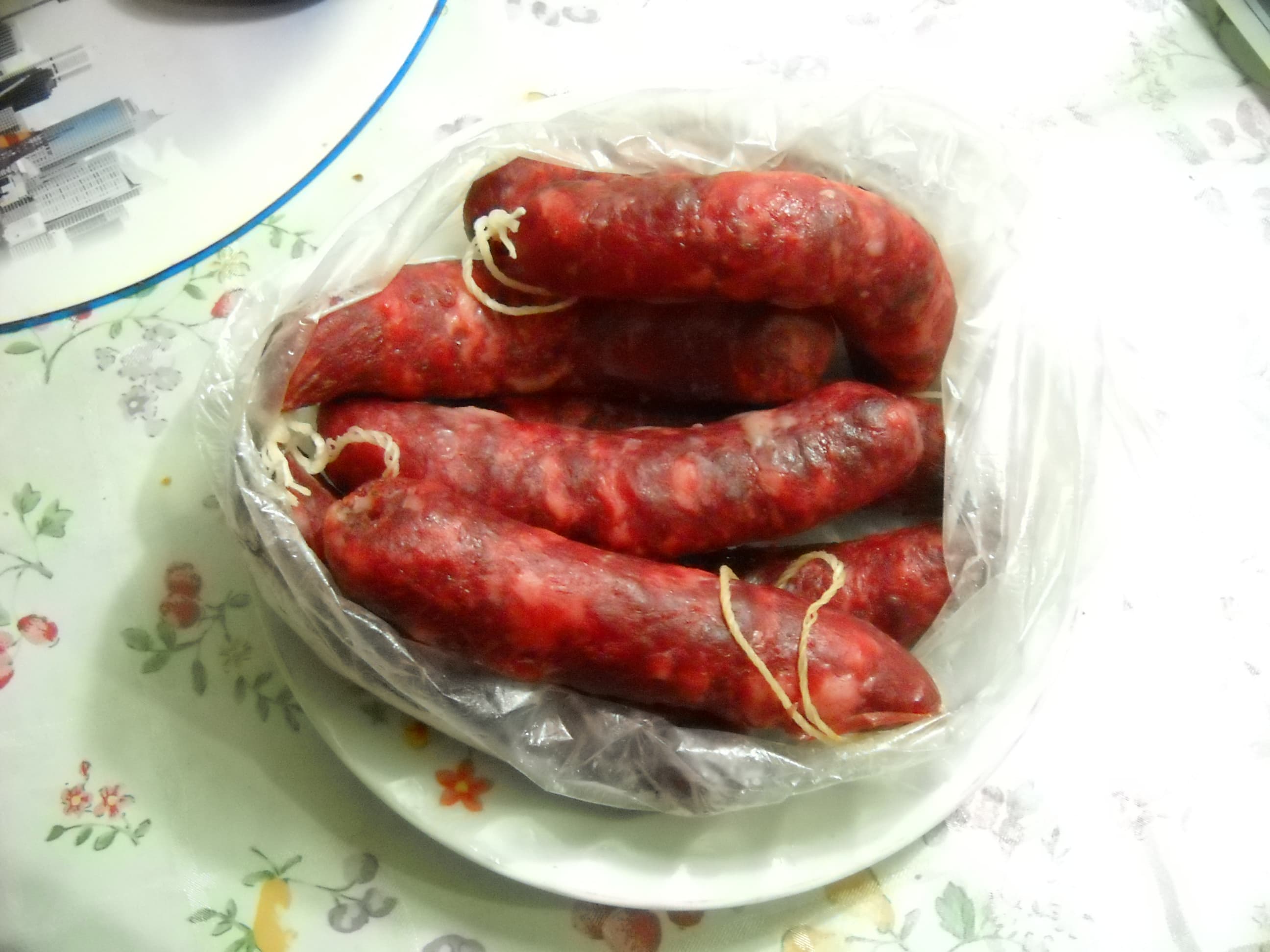 Lạp xưởng tươi