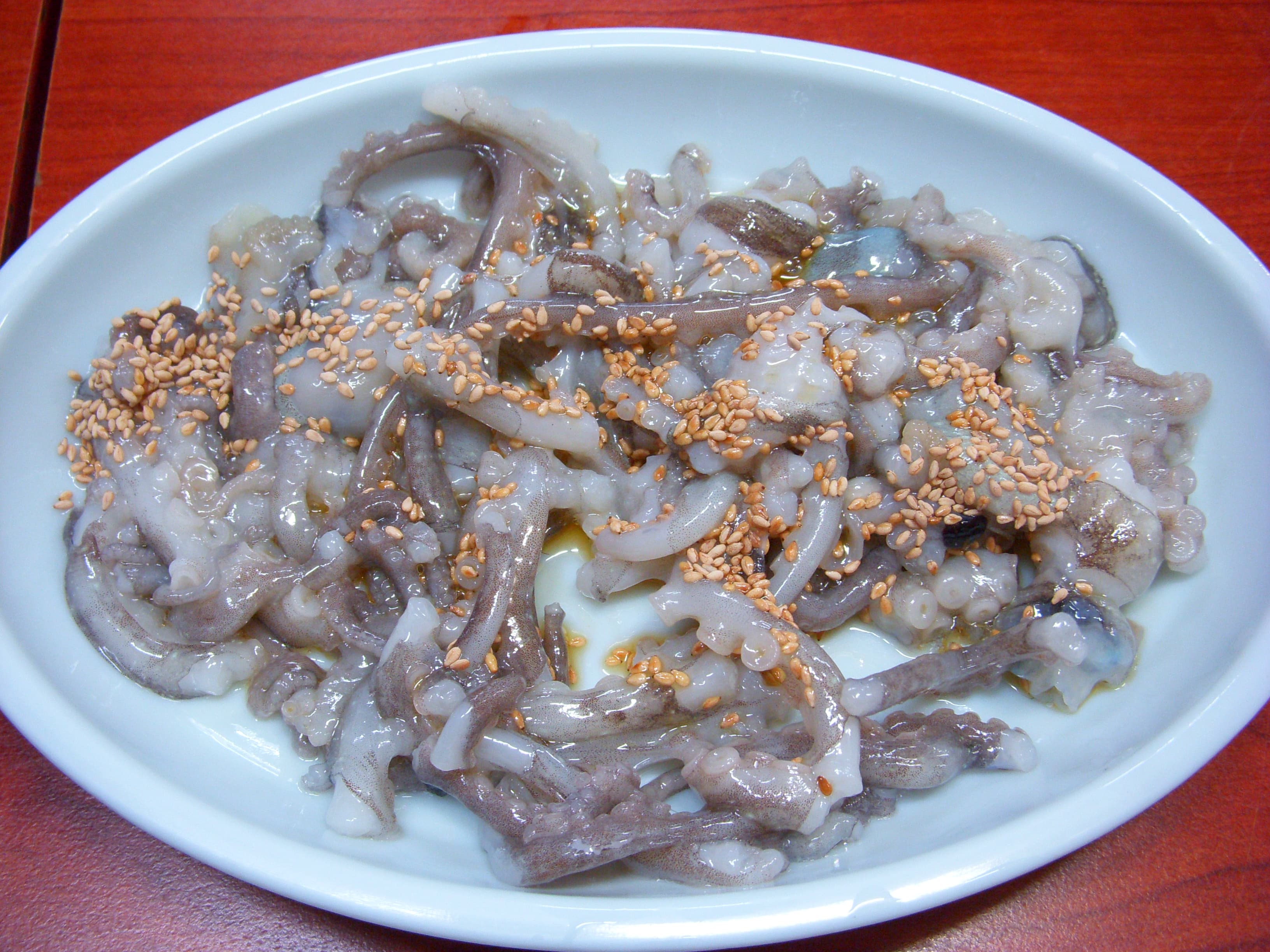 Bạch tuộc sống sannakji