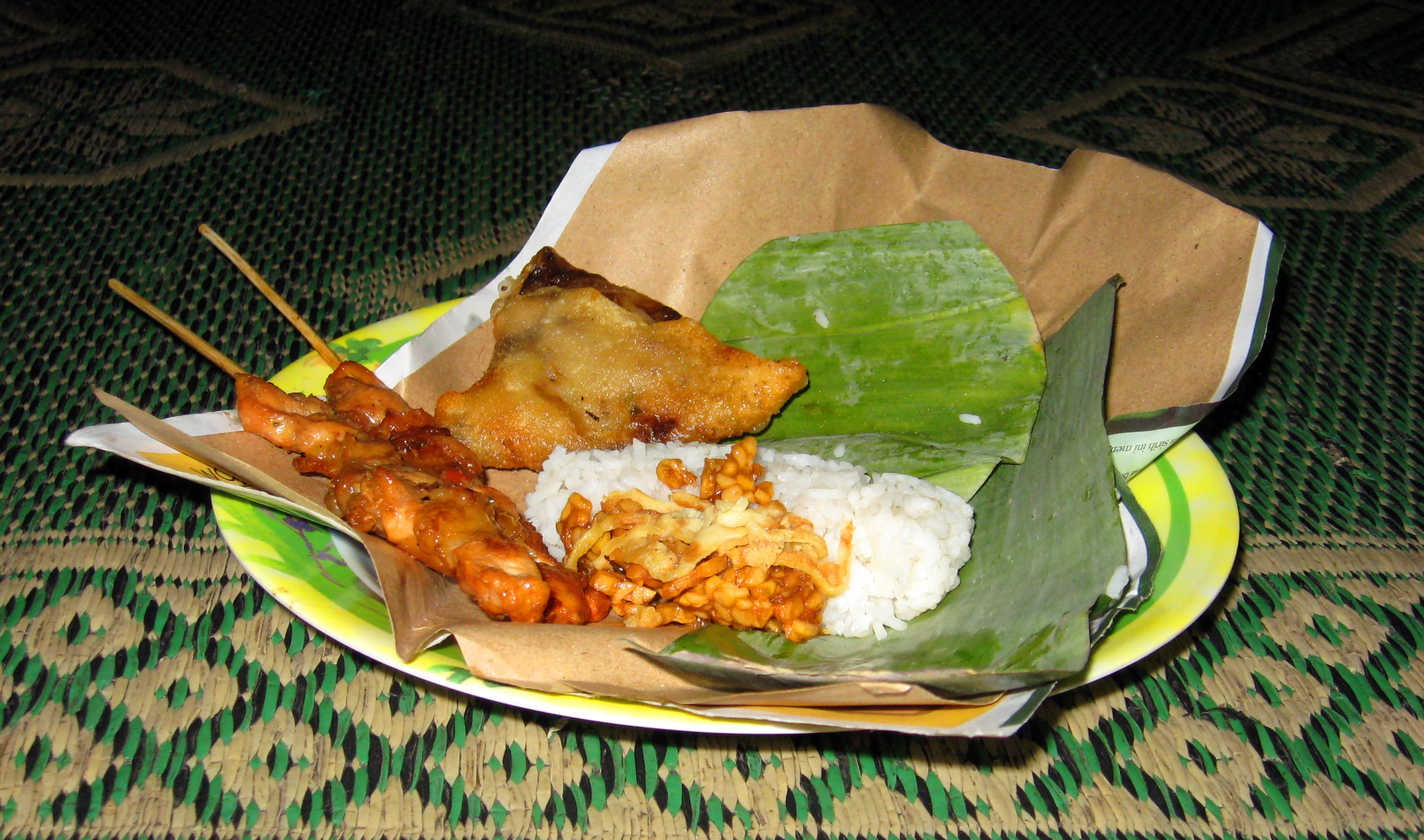 Nasi Kucing