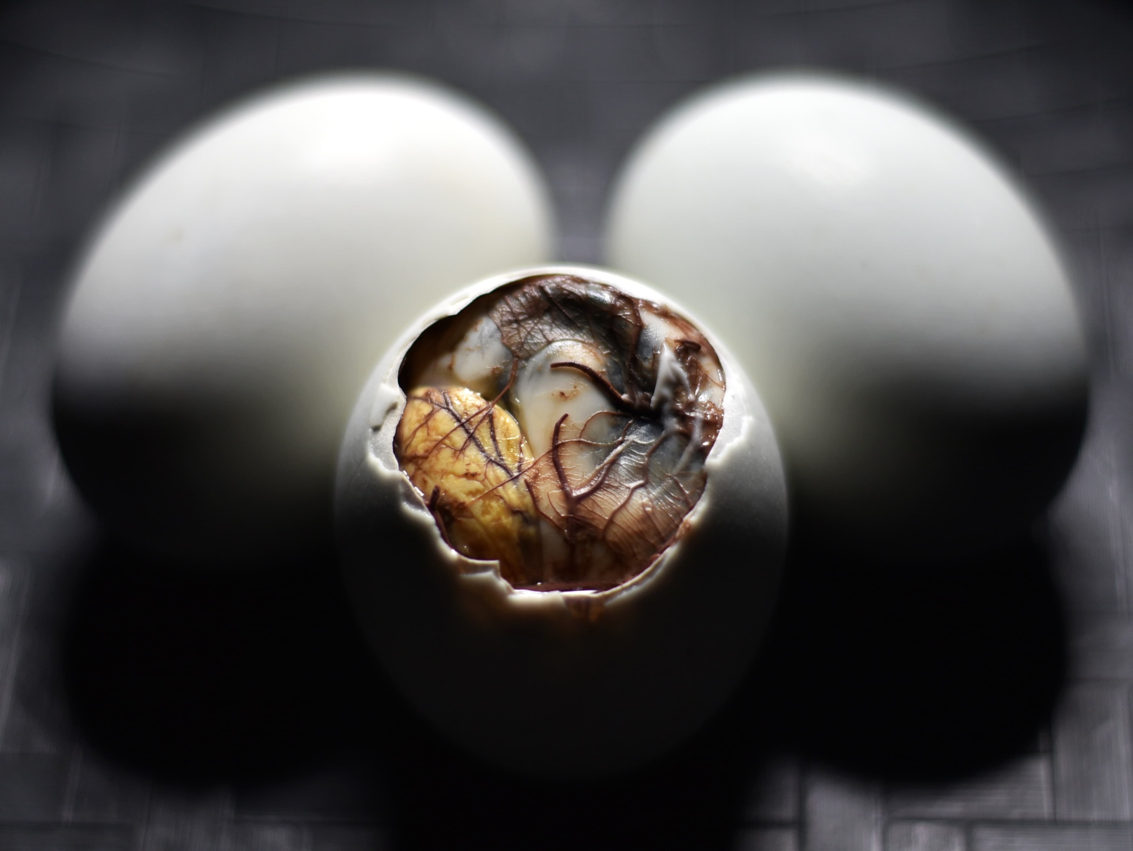Hột vịt lộn (balut PH)