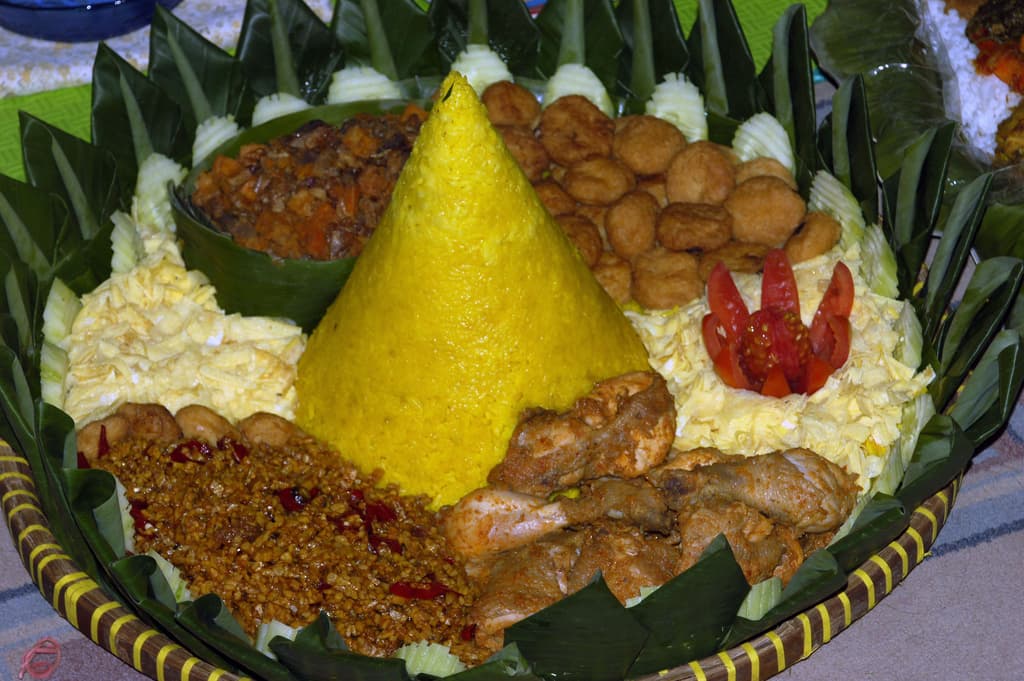 Tumpeng