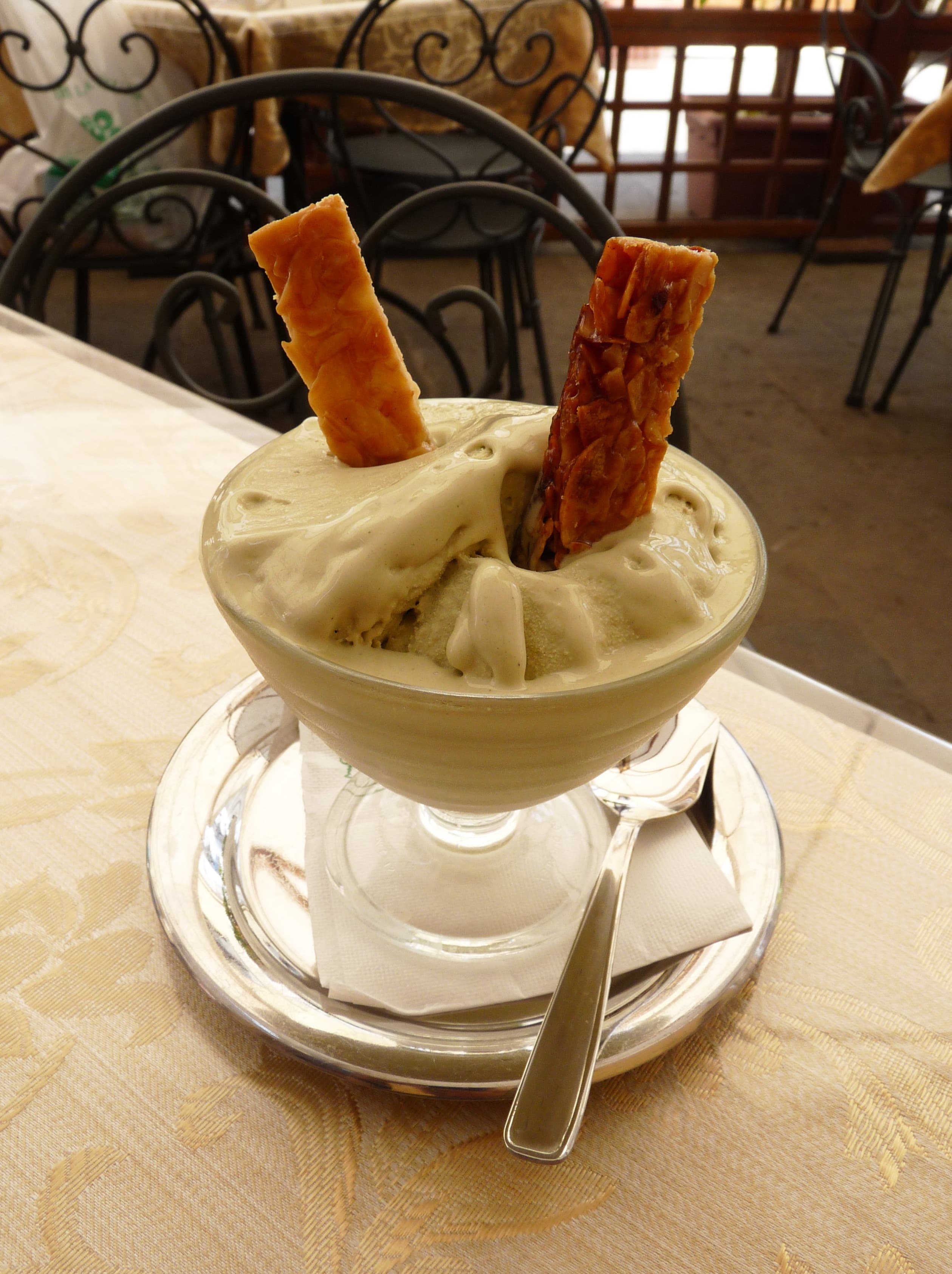 Gelato hồ trăn