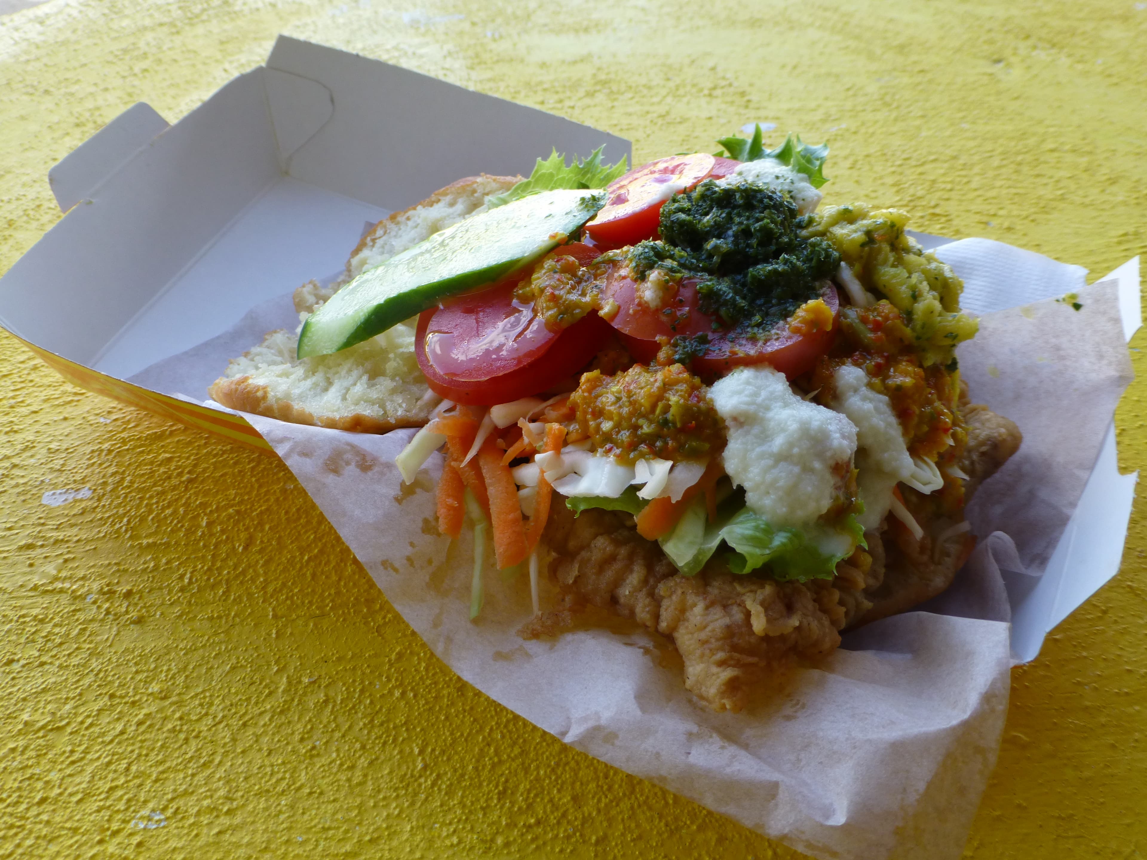 Bánh cá mập Bake and shark Trinidad