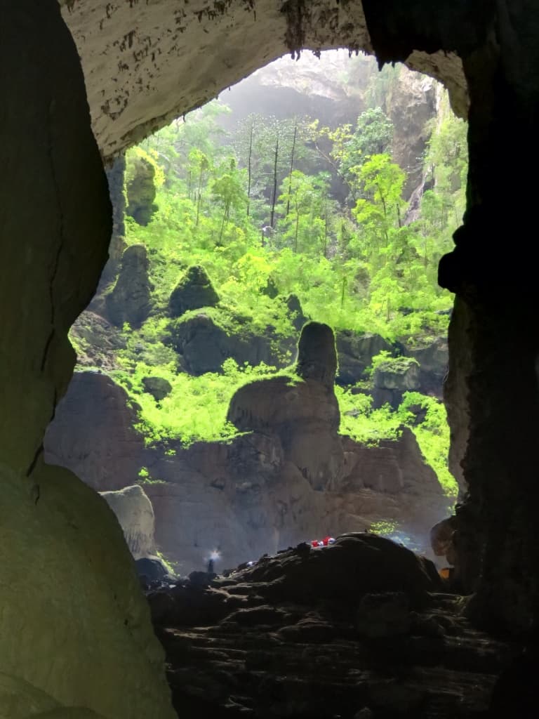 Thám hiểm Sơn Đoòng (tour official, nếu đủ điều kiện)