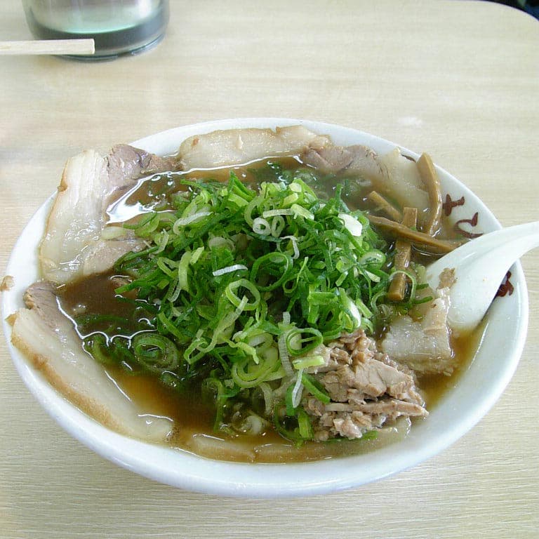 Lang thang Kyoto một mùa đẹp (hoa hoặc lá đỏ)